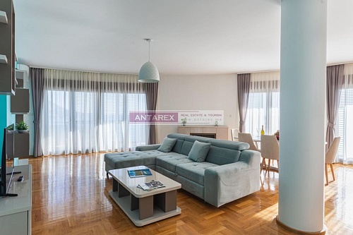 Апартаменты в Бечичи, Черногория, 130 м2 фото 1