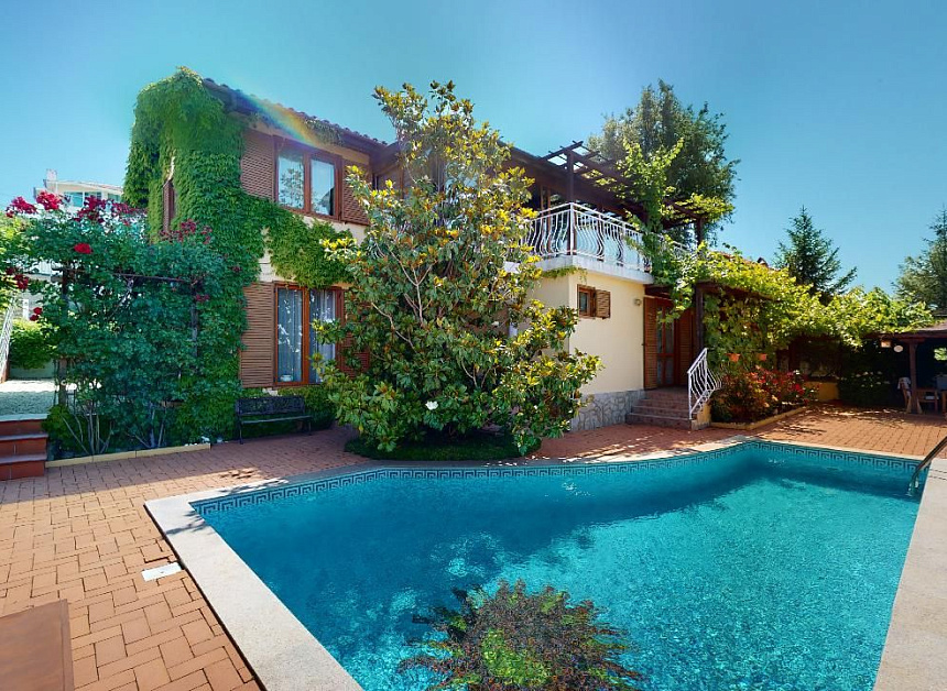 Дом в Бургасе, Болгария, 264 м2