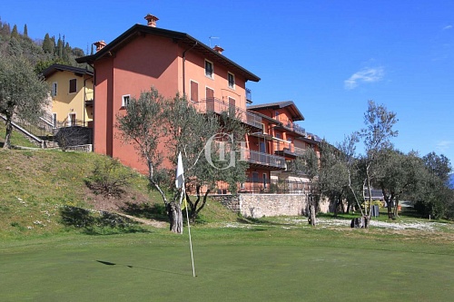 Апартаменты у озера Гарда, Италия, 50 м2 фото 1