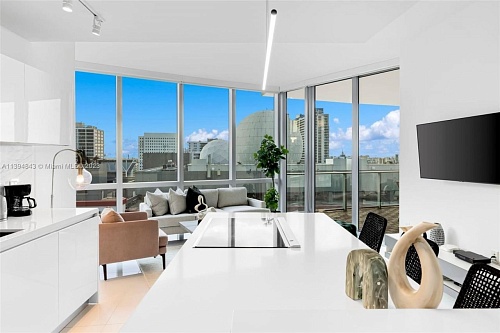 Квартира в Майами, США, 100 м2 фото 1