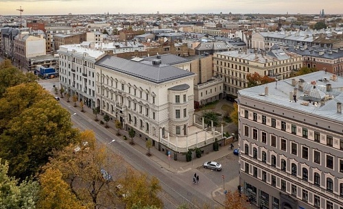 Дом под реконструкцию в Риге, Латвия, 4 695 м2 фото 1