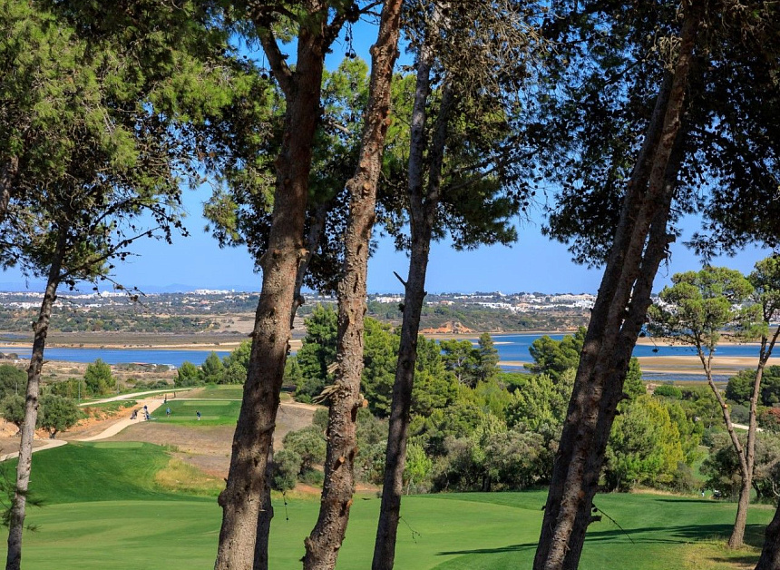 Апартаменты в Лагуше, Португалия, 97.42 м2