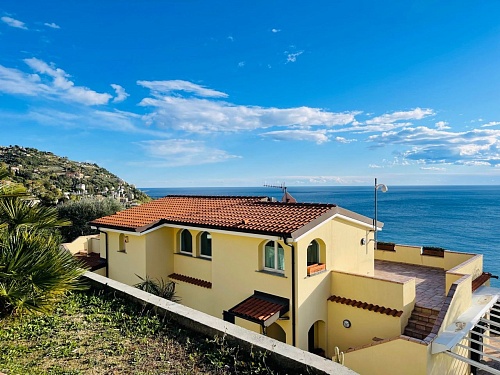 Вилла в Оспедалетти, Италия, 350 м2 фото 1