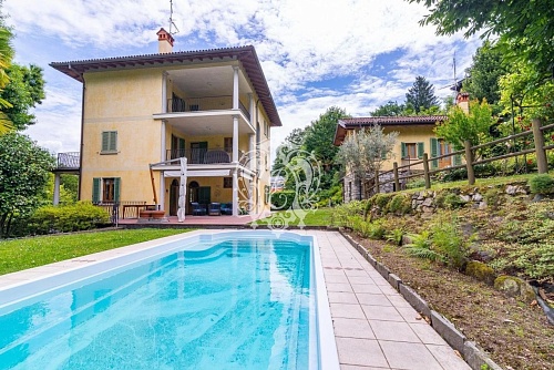 Вилла в Стрезе, Италия, 436 м2 фото 1