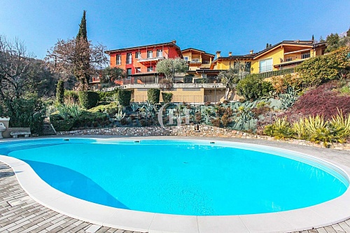 Апартаменты у озера Гарда, Италия, 54 м2 фото 1