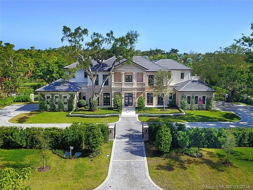 Вилла в Майами, США, 1 200 м2 фото 1