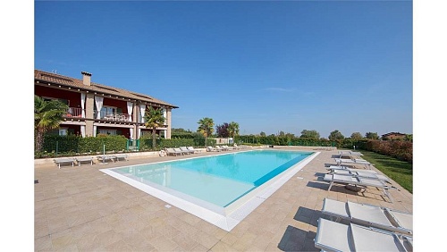 Квартира у озера Гарда, Италия, 85 м2 фото 1