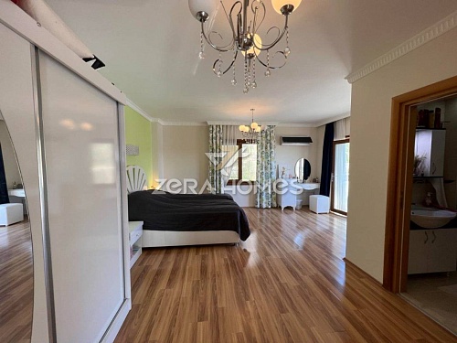 Квартира в Алании, Турция, 235 м2 фото 1