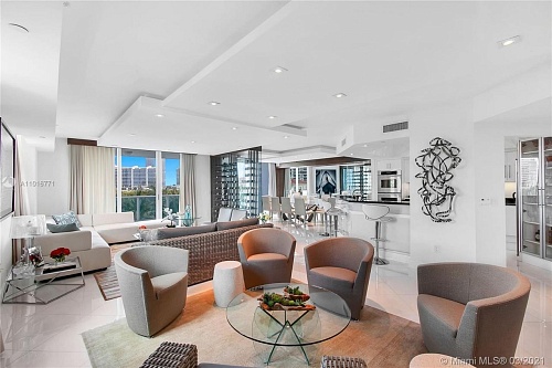Квартира в Майами, США, 330 м2 фото 1