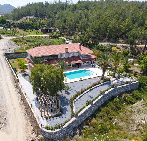 Вилла в Алании, Турция, 536 м2 фото 1