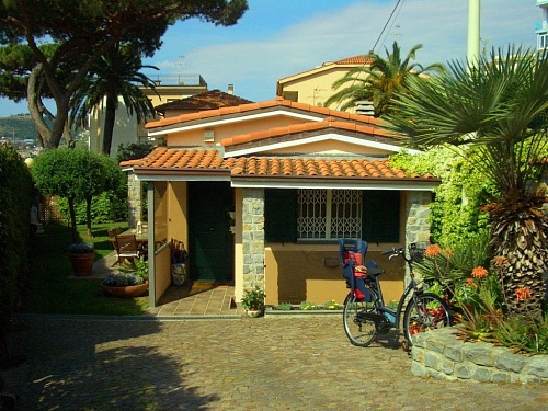 Вилла в Сан-Ремо, Италия, 180 м2 фото 1
