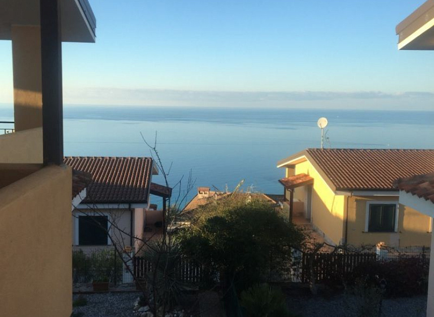 Апартаменты в Дзамброне, Италия, 70 м2