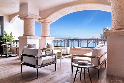 Квартира в Майами, США, 340 м2 фото 1