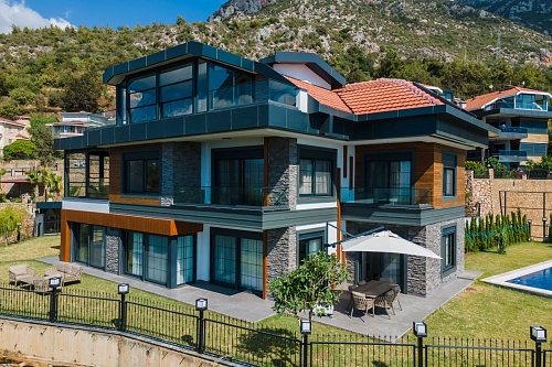 Вилла в Кестеле, Турция, 450 м2 фото 1