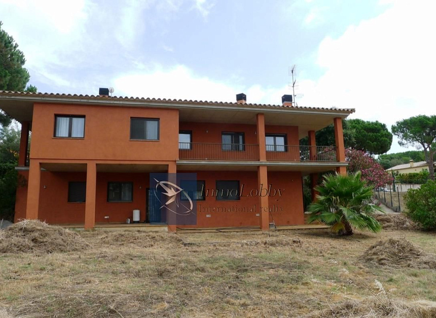 Дом в Плайя де Аро, Испания, 270 м2