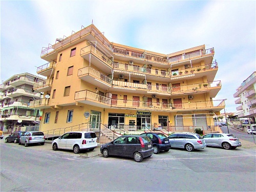 Пентхаус в Скалее, Италия, 45 м2 фото 1