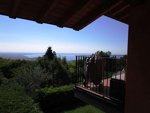 Квартира у озера Гарда, Италия, 75 м2 фото 1