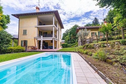 Вилла в Стрезе, Италия, 436 м2 фото 1