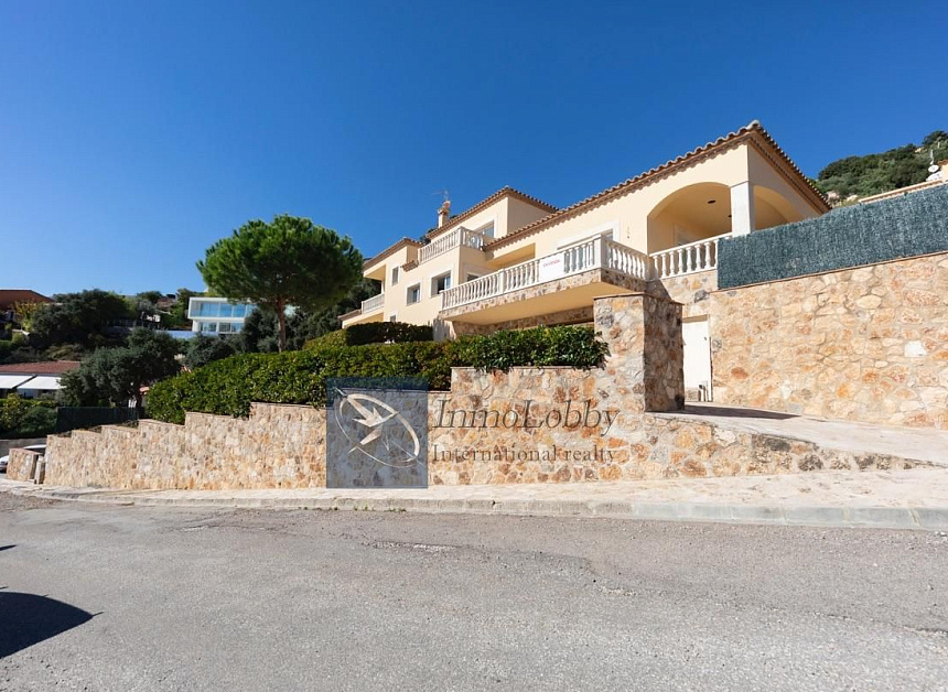 Вилла Castell d´Aro, Испания, 450 м2