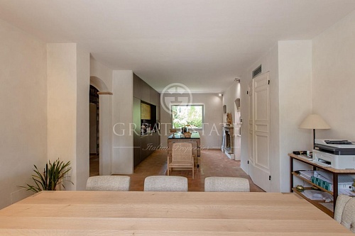 Вилла в Тоди, Италия, 520.2 м2 фото 1