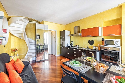Квартира у озера Гарда, Италия, 65 м2 фото 1