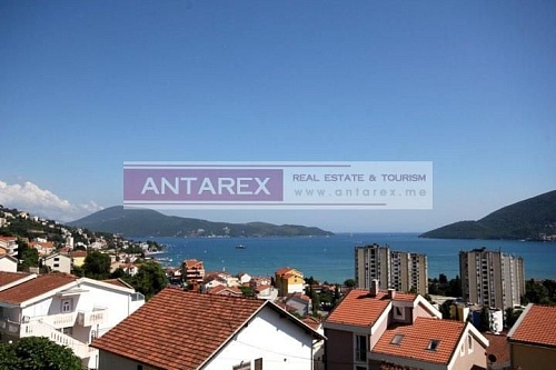 Апартаменты в Игало, Черногория, 45 м2 фото 1