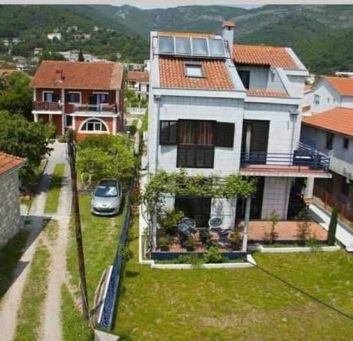 Дом в Херцег-Нови, Черногория, 250 м2 фото 1