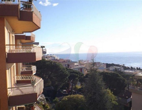 Апартаменты в Сан-Ремо, Италия, 65 м2 фото 1