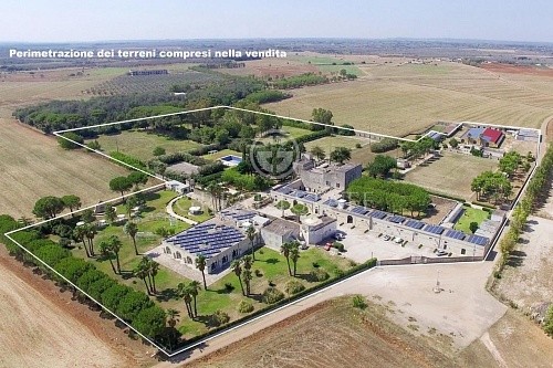 Дом в Лечче, Италия, 4 040.2 м2 фото 1