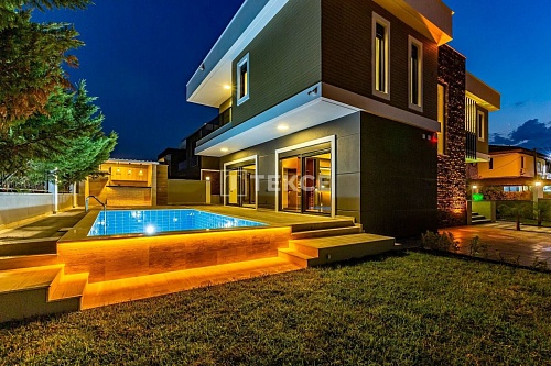 Вилла в Анталии, Турция, 400 м2 фото 1