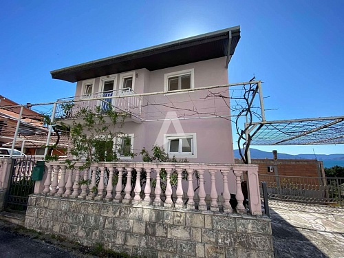 Дом в Тивате, Черногория, 180 м2 фото 1