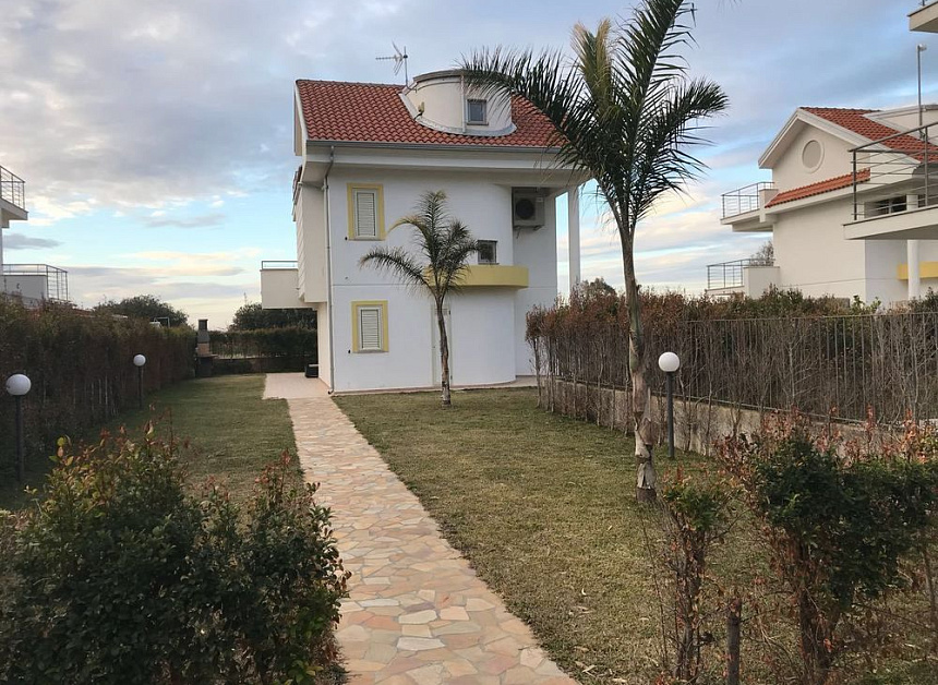 Вилла в Пиццо, Италия, 115 м2