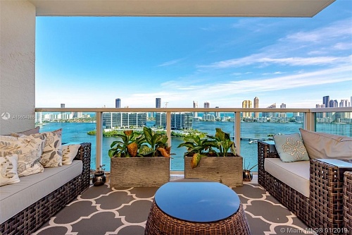 Квартира в Майами, США, 310 м2 фото 1