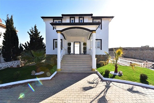 Вилла в Газипаше, Турция, 300 м2 фото 1