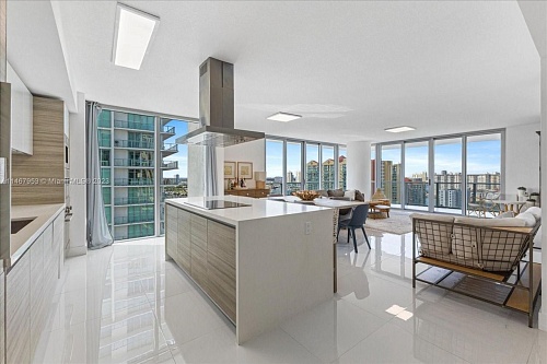 Квартира в Майами, США, 170 м2 фото 1