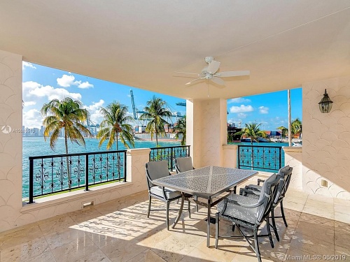 Квартира в Майами, США, 180 м2 фото 1