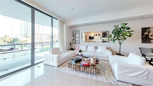 Квартира в Майами, США, 240 м2 фото 1