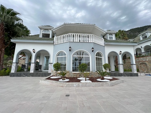 Вилла в Алании, Турция, 245 м2 фото 1