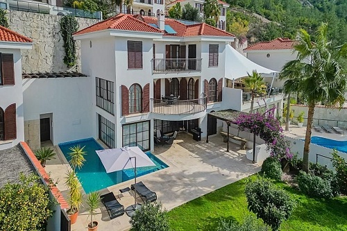 Вилла в Алании, Турция, 390 м2 фото 1