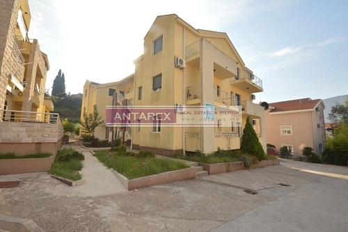 Апартаменты в Дженовичах, Черногория, 83 м2 фото 1