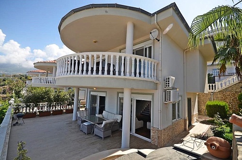 Вилла в Алании, Турция, 250 м2 фото 1