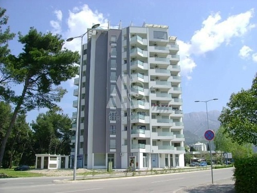 Квартира в Баре, Черногория, 61 м2 фото 1