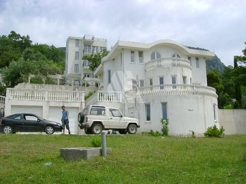 Дом в Баре, Черногория, 300 м2 фото 1