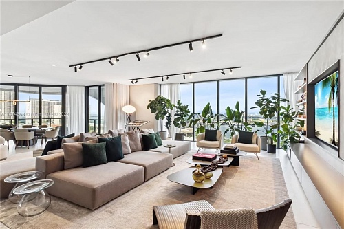 Квартира в Майами, США, 400 м2 фото 1