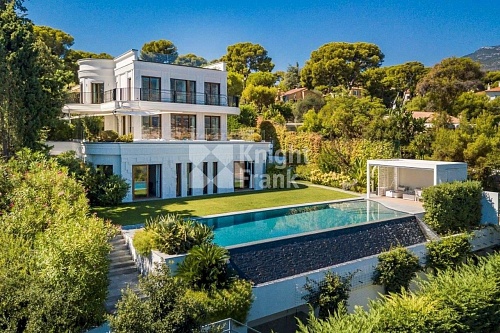 Вилла в Рокбрюн-Кап-Мартен, Франция, 450 м2 фото 1