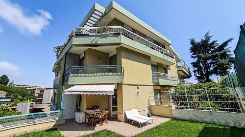 Апартаменты в Сан-Ремо, Италия, 85 м2 фото 1