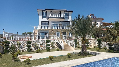 Вилла в Газипаше, Турция, 350 м2 фото 1