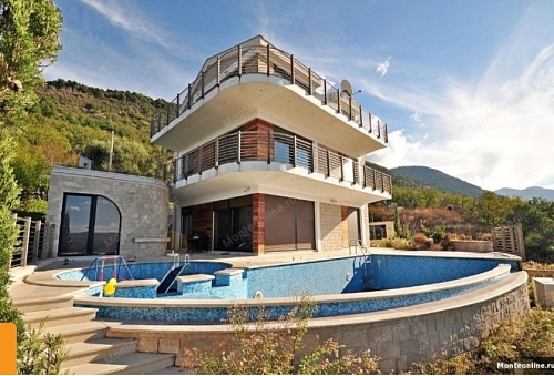 Вилла в Тивате, Черногория, 310 м2 фото 1