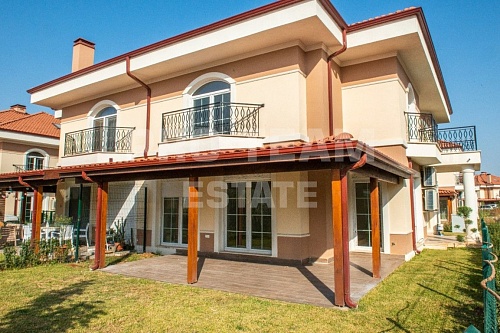 Вилла в Анталии, Турция, 200 м2 фото 1