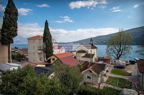 Апартаменты в Дженовичах, Черногория, 86 м2 фото 1